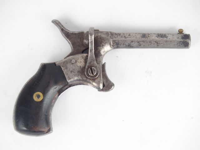 269-Pistolet de cycliste mono coup calibre 6mm. Mécanisme fonctionnel 