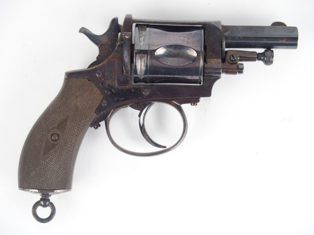 274-Revolver Belge dit « British Bull-dog » calibre 380, pontet rond, 