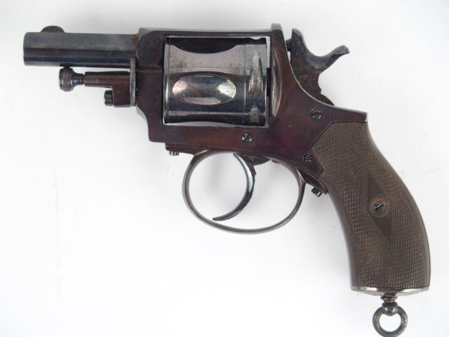 274-Revolver Belge dit « British Bull-dog » calibre 380, pontet rond, 
