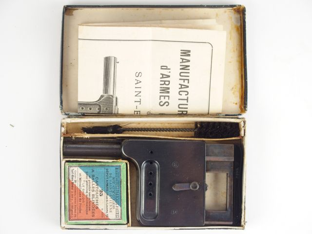 250-Exceptionnel pistolet le Gaulois calibre 8mm dans sa boite d’origi