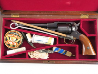 Vente aux enchères 217-Réplique moderne d’un révolver Remington 1858 calibre 36, pontet l