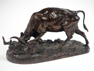 Vente aux enchères Isidore Louis BONHEUR "Vache combattant un loup". Bronze à patine brun