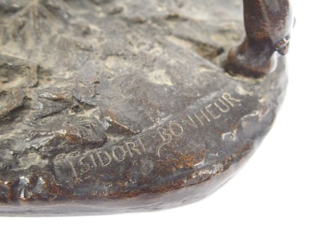 Isidore Louis BONHEUR "Vache combattant un loup". Bronze à patine brun