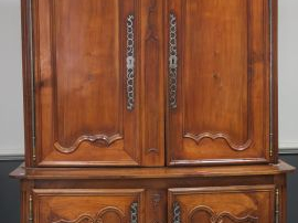 Buffet deux corps fin XVIII ème - début XIX ème de style Louis XV en m