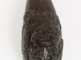 Flacon tabatière en noix de coco, décor de scènes paysagères, pin, bam