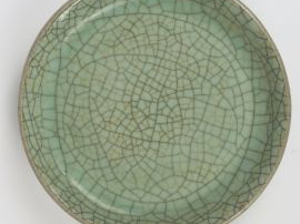Coupe en grès émaillé céladon craquelé type Ge. Chine, XVIII ème siècl