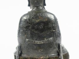 Statuette en bronze patine sombre, anciennement laquée noir représenta