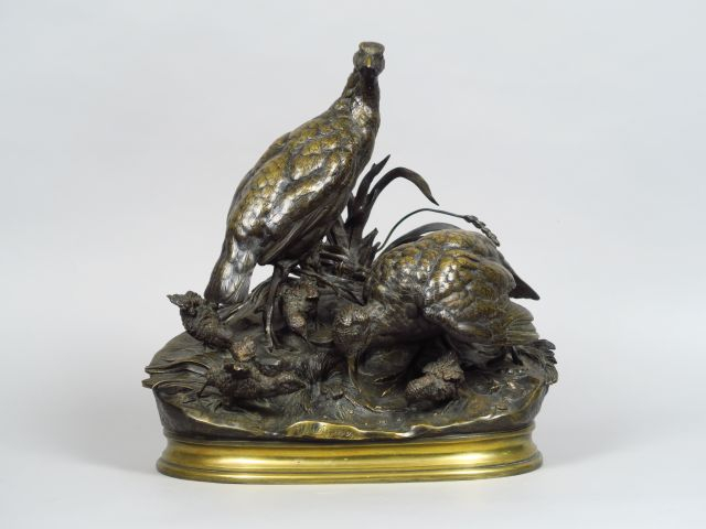 MOIGNIEZ "Couple de perdreaux et quatre petits" Groupe en bronze à pat