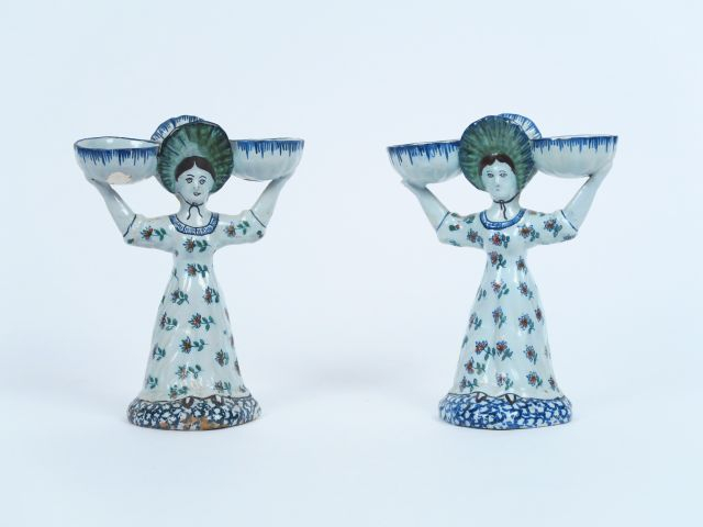 Paire de salerons doubles XIXème en faience polychrome de Desvres en f