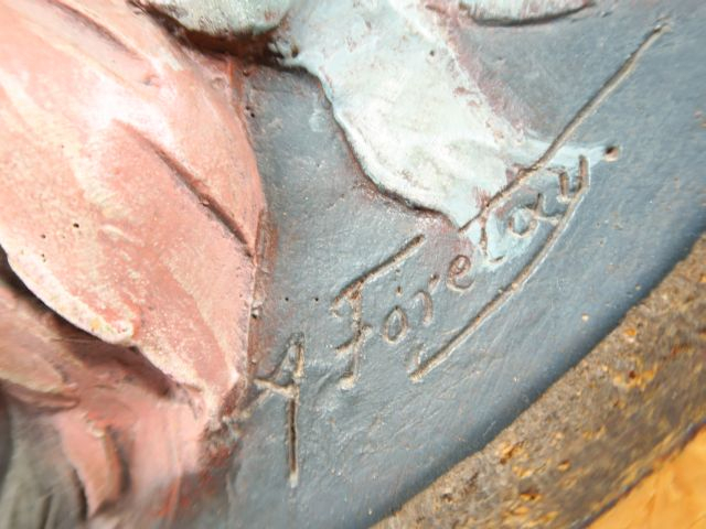 Alfred Jean FORETAY 'Pierrot et Colombine'.  Paire de tondi en terre c