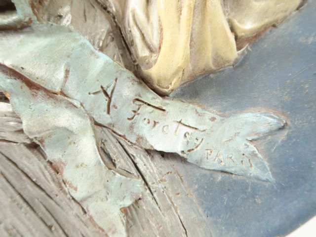 Alfred Jean FORETAY 'Pierrot et Colombine'.  Paire de tondi en terre c