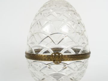 Cave à liqueur en forme d'œuf signée Fabergé France