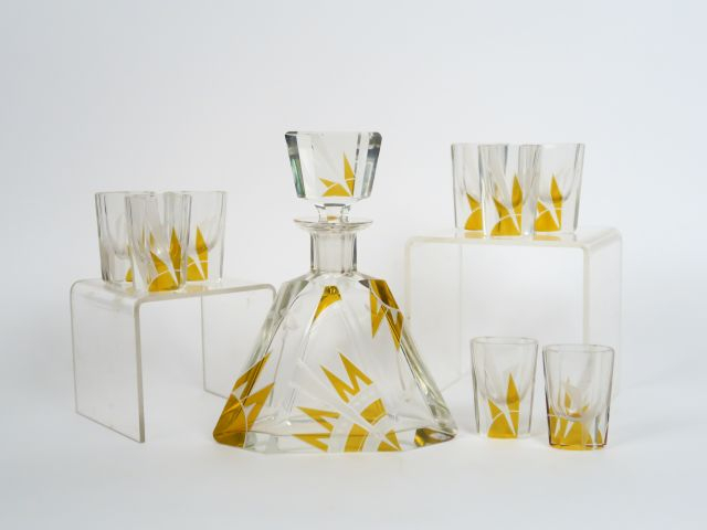 Service à liqueur Art déco en cristal bicolore : un flacon et 8 verres
