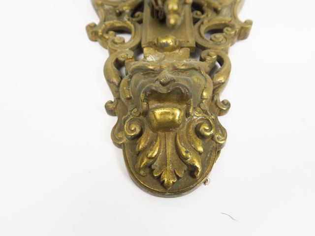 Paire d'appliques Napoléon III de style Louis XIV en bronze, éclairant