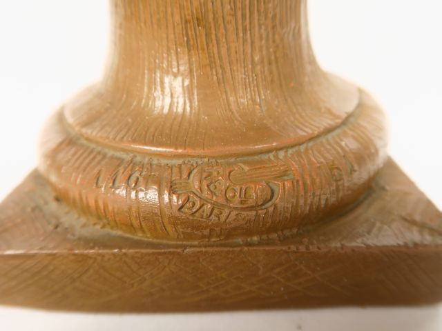 Sujet en terre cuite polychrome 'portrait de jeune homme au chapeau de