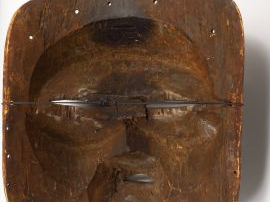 Masque Sachihongo, Mbunda, Zambie Bois à patine brune.  H. : 60 cm. Ex