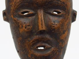 Masque Lwena ( ?), Angola Bois à patine brun chaud.  H. : 28 cm. Exper