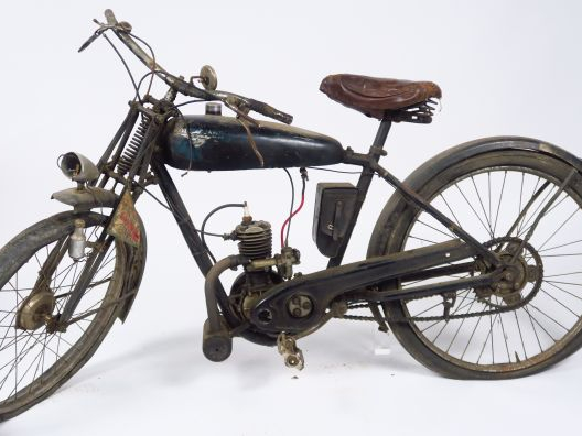 Moto Motobécane environ 100 cm3