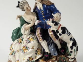 Vente aux enchères Groupe en porcelaine polychrome de Capodimonte, "Couple d'élégants en 