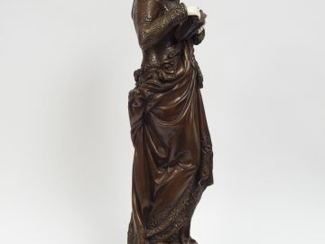 Carrier BELLEUSE (d'après), "La liseuse". Grande sculpture chrysélépha