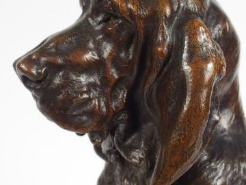 Jules GELIBERT. Sculpture en bronze à patine médaille "Chien de chasse