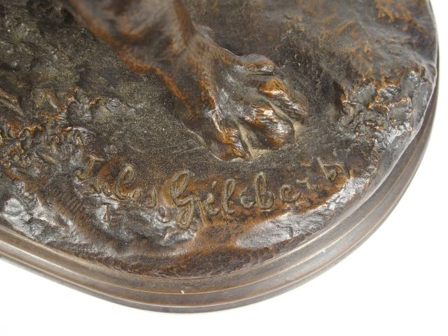 Jules GELIBERT. Sculpture en bronze à patine médaille "Chien de chasse