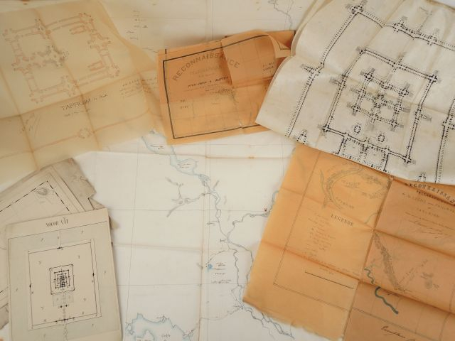 Recueil réalisé par Jean Moura contenant des croquis, des plans, des d