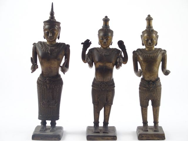 Trois sculptures en bronze 'représentation de vishnu et brahma '. Camb