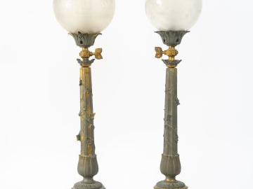 Paire de lampes XIXème en métal doré et patiné, à décor de pampres (ma