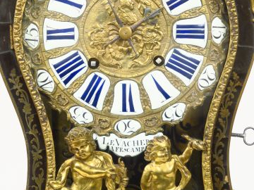 Cartel Napoléon III de style Louis XV en marqueterie Boulle (accidents