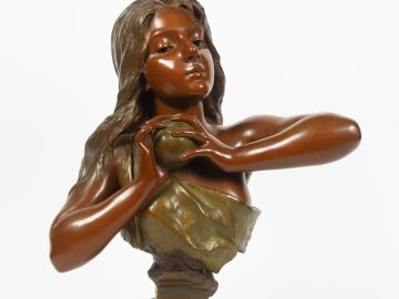 E. VILLANIS "Fille d'Eve" Sculpture en bronze à double patine, signée,