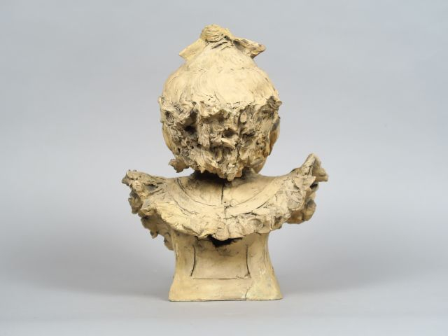 PIQUEMAL "Portrait de bébé" Sculpture en terre-cuite patinée (quelques