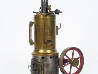 Vente aux enchères Machine à vapeur à eau vive fin XIXème , avec son réchaud. H. 42,5 cm