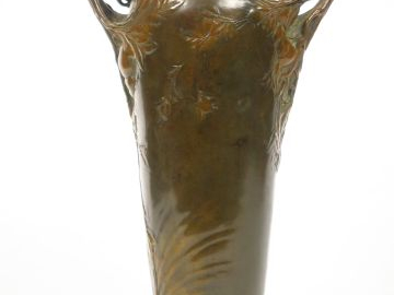 Albert CHEURET. Vase à anses Art Nouveau en bronze polychrome , à déco