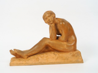 Vente aux enchères S. CLERC "Jeune fille nue" Sculpture en terre cuite, signée, Edition S