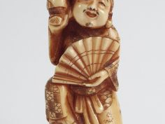 Vente aux enchères Okimono en ivoire marin représentant Daikaku.  Japon vers 1900.  H. : 