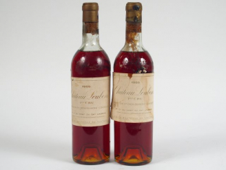 Vente aux enchères 2 BOUTEILLES CHÂTEAU LOUBENS STE CROIX DU MONT - 1955 - LB-HEP/1 EA