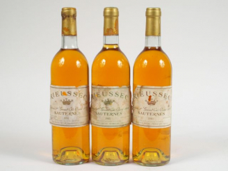 Vente aux enchères 3 BOUTEILLES CHÂTEAU RIEUSSEC 1er CC SAUTERNES - 1981 - 1 BG/EA