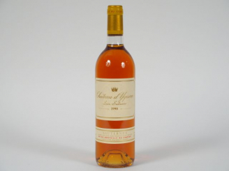Vente aux enchères 1 BOUTEILLE CHÂTEAU D'YQUEM SAUTERNES - 1990