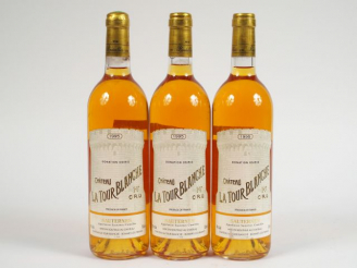Vente aux enchères 3 BOUTEILLES CHÂTEAU LA TOUR BLANCHE 1er CC SAUTERNES - 1995