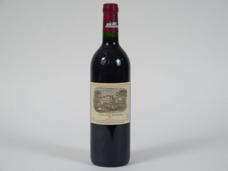 Vente aux enchères 1 BOUTEILLE CHÂTEAU LAFITE ROTHSCHILD 1er GCC PAUILLAC - 1997