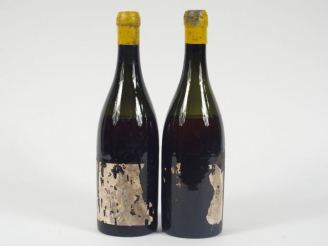Vente aux enchères 2 BOUTEILLES POUILLY FUISSE BOUCHARD PERE ET FILS ANNEES 20/30 - 10 CM