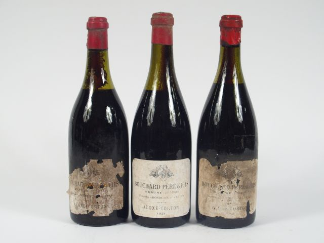 3 BOUTEILLES ALOXE CORTON BOUCHARD PERE ET FILS - 1921 - 5 CM/5,5 CM/6