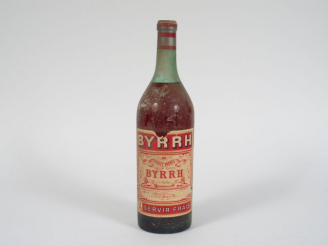 Vente aux enchères 1 TRES VIEILLE BOUTEILLE BYRRH (VIOLET FRERES) - ELA