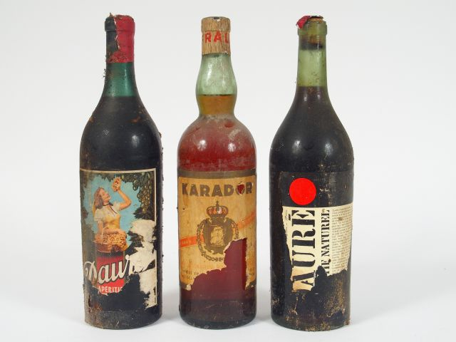 3 BOUTEILLES :  2 APERITIF DAURE /1 KARADOR