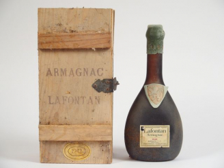 Vente aux enchères 1 BOUTEILLE ARMAGNAC LAFONTAN 42% - 1942 - COFFRET