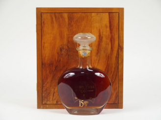 Vente aux enchères 1 BOUTEILLE (50 CL) RHUM VIEUX DE LA REUNION 15 ANS D'AGE SAVANNA - CO