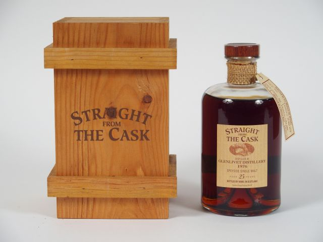 1 BOUTEILLE GLENLIVET Signatory Vintage 	Straight from the cask for LM