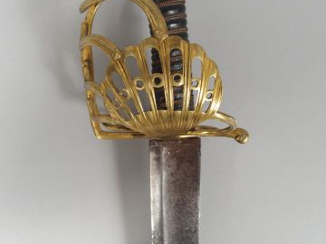 Beau sabre d’officier de dragons ancien régime proche du règlement de 