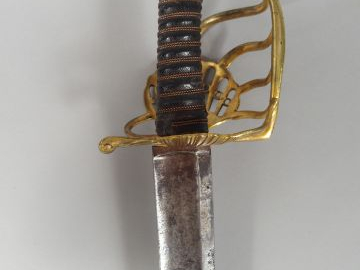 Beau sabre d’officier de dragons ancien régime proche du règlement de 